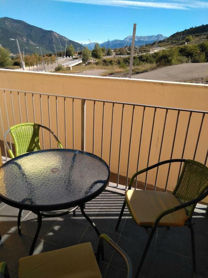 Apartamento Pirineo Aragones ラタス エクステリア 写真